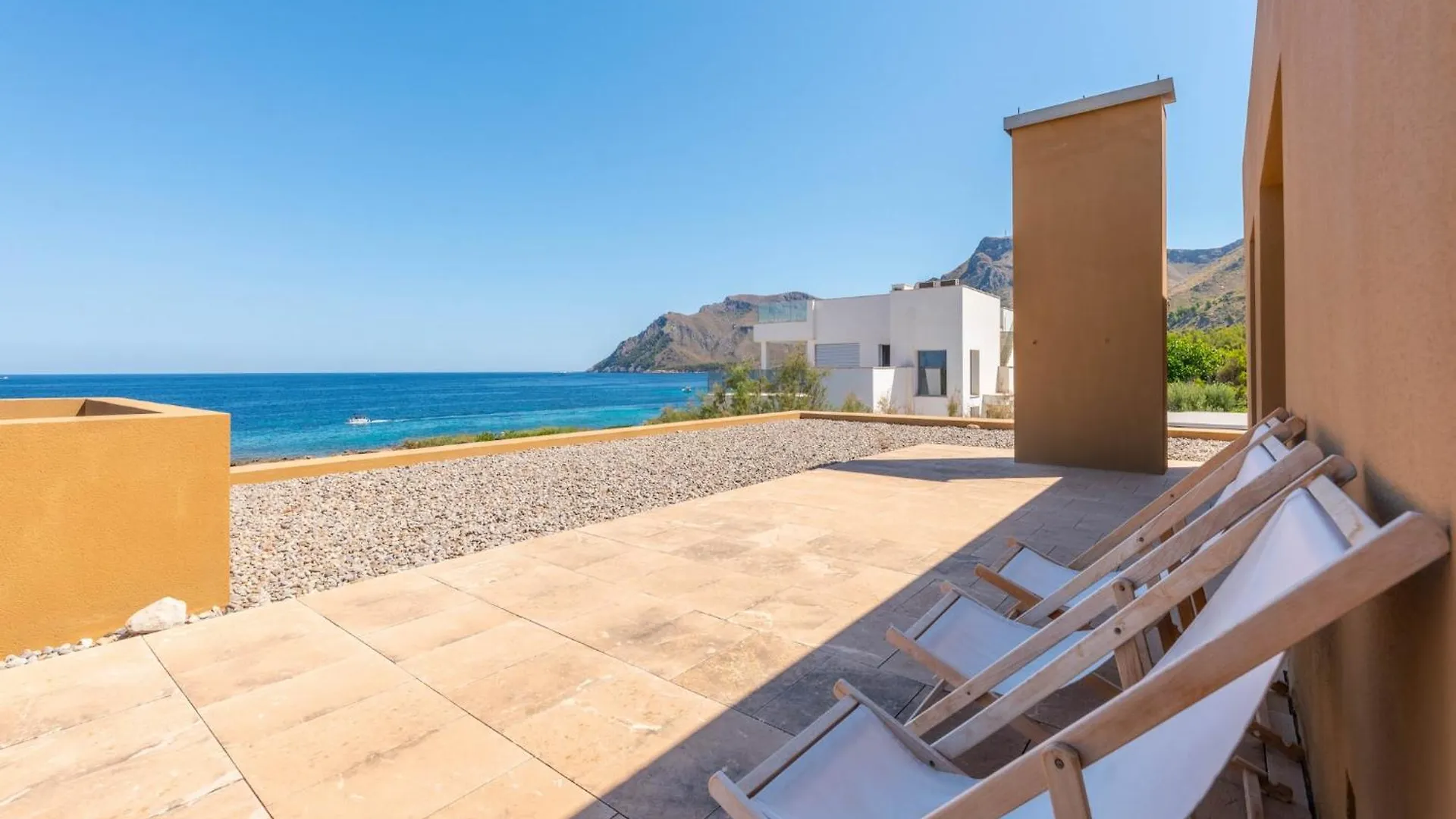 Modern Holiday Home With Pool Artá İspanya