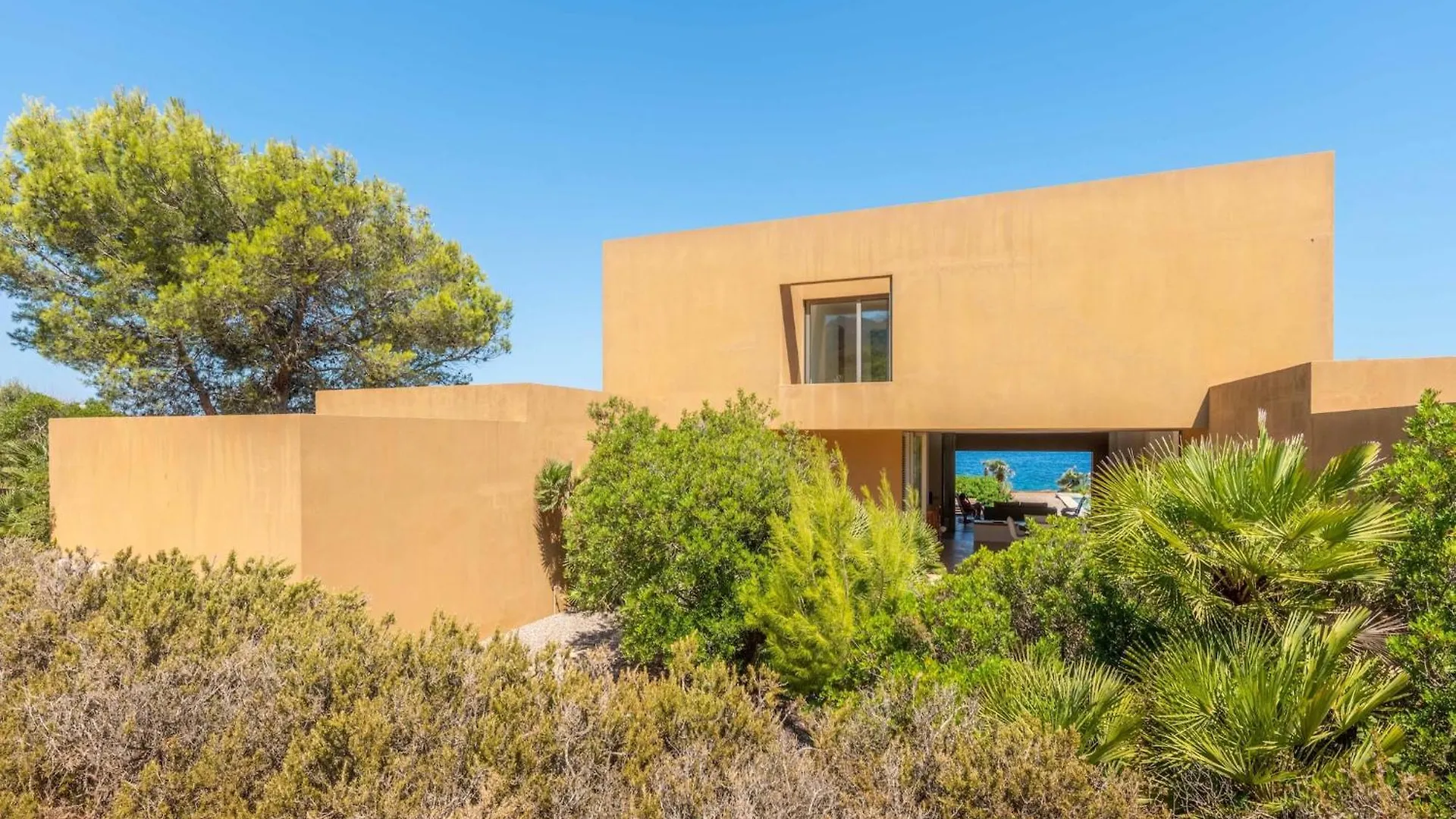 Villa Modern Holiday Home With Pool Artá